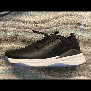 COPY - Clove nursing shoes